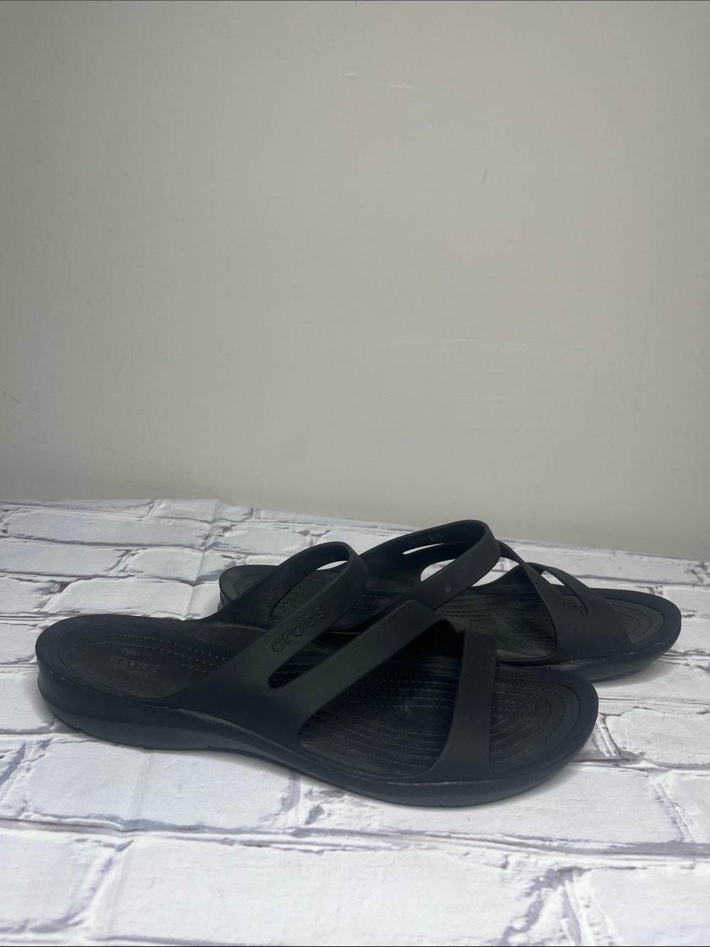 CROCS Black Swiftwater Sandal